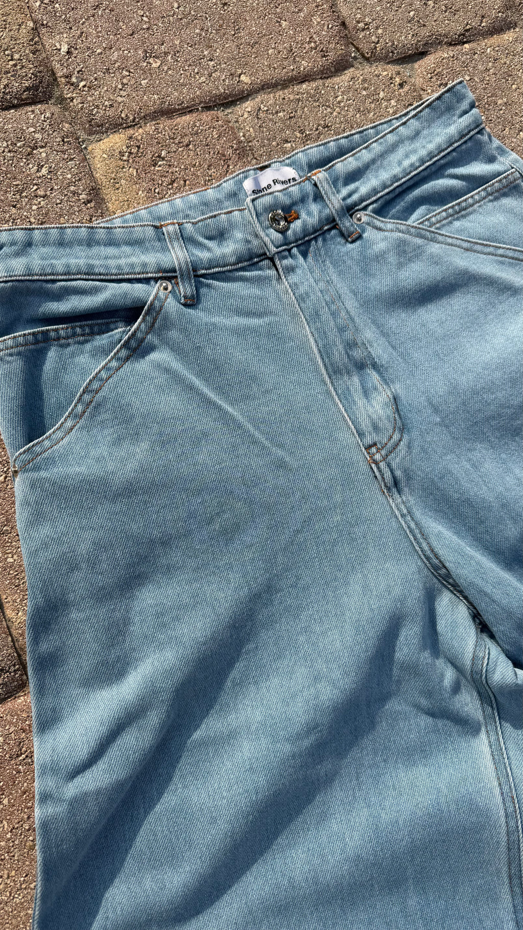 LIGHT BLUE BAGGY JEANS